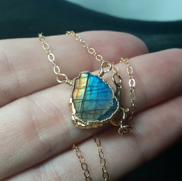 LABRADORITE & 14K GF NECKLACE - Picture 8 of 9